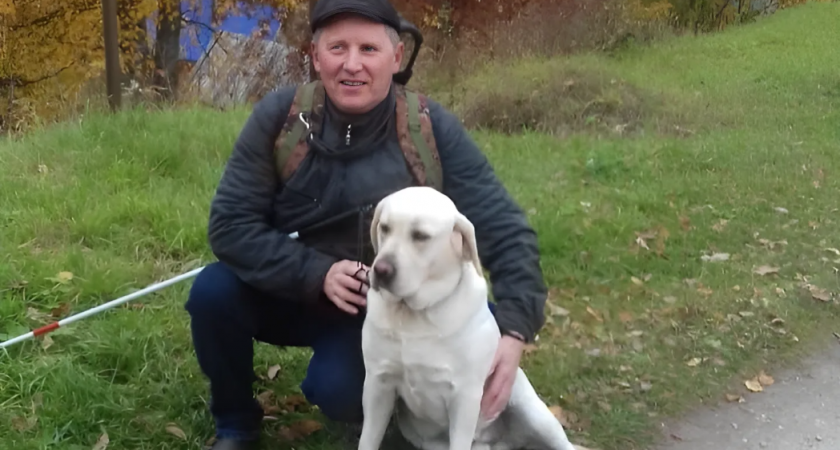 В Республике Коми всего пять инвалидов имеют собак-поводырей