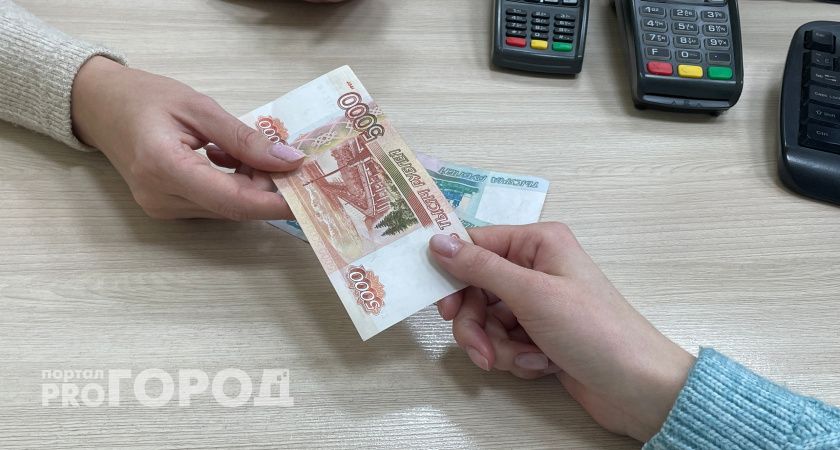 Мошенники украли у жительницы Ухты 300 000 рублей