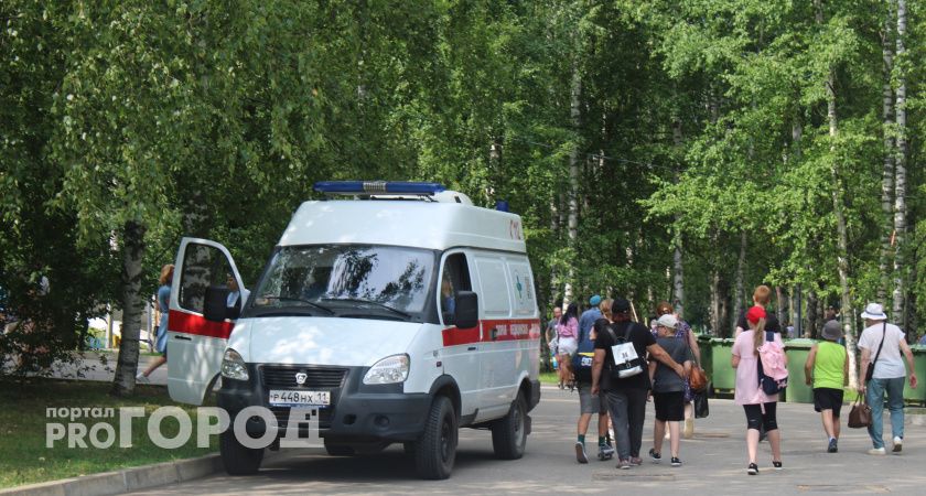 В Коми полиция наказала водителя, не пропустившего скорую помощь
