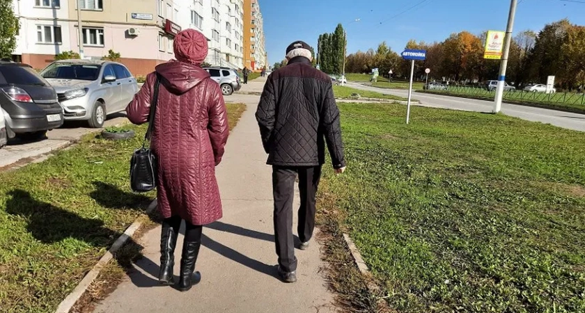 Пенсионный возраст снизят за каждый отработанный год: пожилых граждан РФ ждет приятный сюрприз 