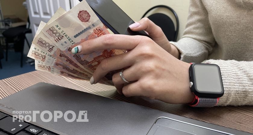 В Ухте приставы взыскали 180 000 рублей в пользу экс-работника ЧОПа