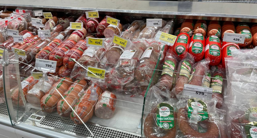 «Мяса нет, сплошная соя»: не берите эту колбасу даже по акции, предупреждает Роскачество