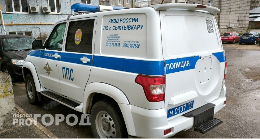 Посетители пытались пронести в суды Коми 1,5 тысячи запрещенных предметов