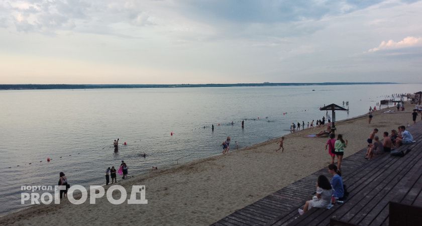 Раком на пляже » Нудисты | Cайт про нудистов, фото и видео.