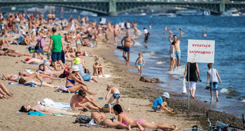 В Анапе ввели абсолютный запрет на купание в Черном море: отдых безнадежно испорчен