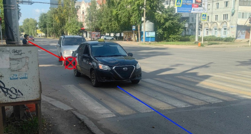 В Коми водитель Chevrolet Niva не рассчитал дистанцию и "поцеловался" с Datsun