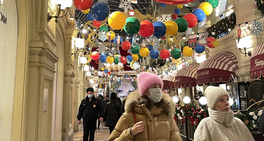 Выходные отменяются, жизнь продолжается: новогодние каникулы в январе перенесли из-за ситуации в стране