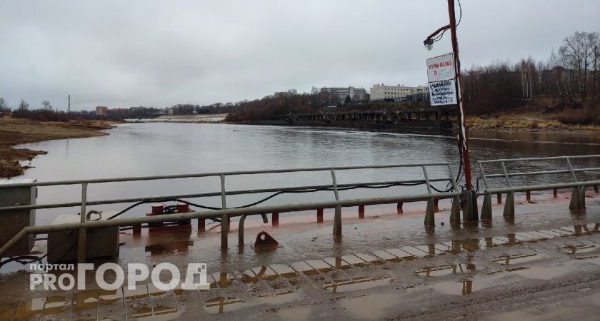 В одном из районов Коми из-за угрозы обрушения закрыли мост