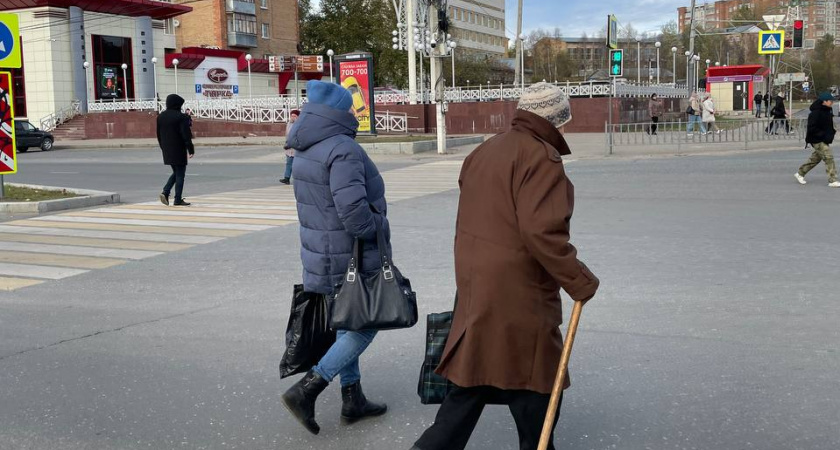 Ваша бабушка будет в восторге: всем неработающим пенсионерам зачислят разовую выплату - подробности