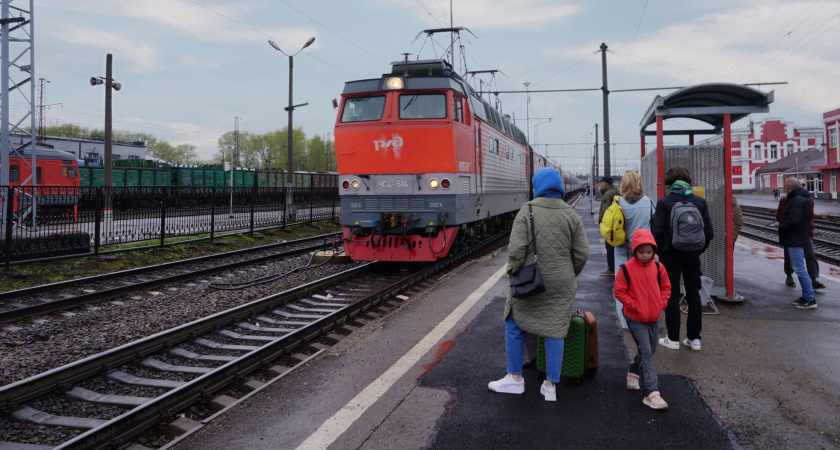 Теперь полностью запретили: пассажиры кипят от злости и возвращают билеты обратно - сюрприз от РЖД под конец осени