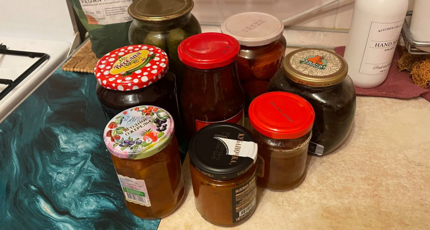 Любая банка откроется без усилий: запомните простой способ - открывалки не понадобятся