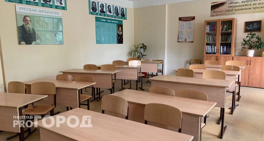 Фото к статье: В Коми 97% школьников успешно сдали итоговые сочинения