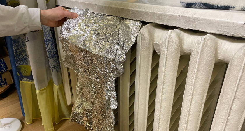 Накрываю так батарею, и она печет как солнце в Сахаре - в квартире вдвое теплее 
