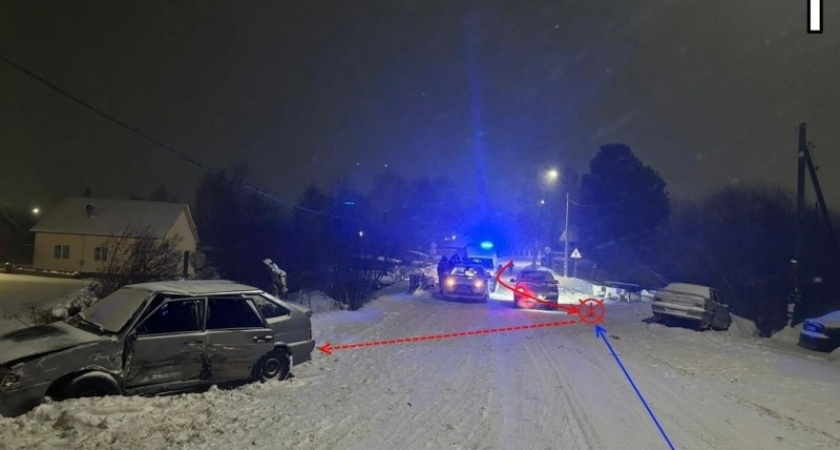 В Сысольском районе девушка на LADA выехала на встречную полосу и столкнулась с другим автомобилем