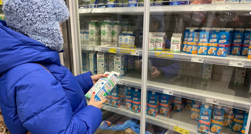 «Простая вода с побелкой»: Росконтроль назвал бренды молока, которые нельзя покупать даже по акции