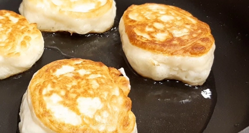 Оладушки пышные, как пух: по этому рецепту у вас всегда будут получаться оладьи на кефире