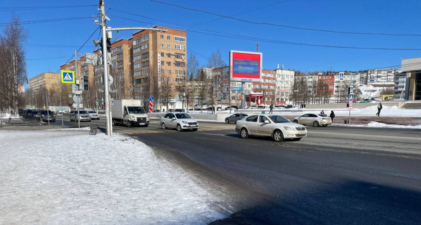 С 17 февраля с каждого водителя будет взыскиваться штраф 500 рублей: ГАИ начала поиск машин с такими фарами