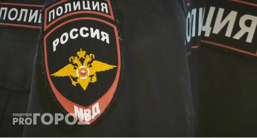 Фото к статье: В Ухте полицейские открыли огонь, чтобы остановить пьяного водителя без прав