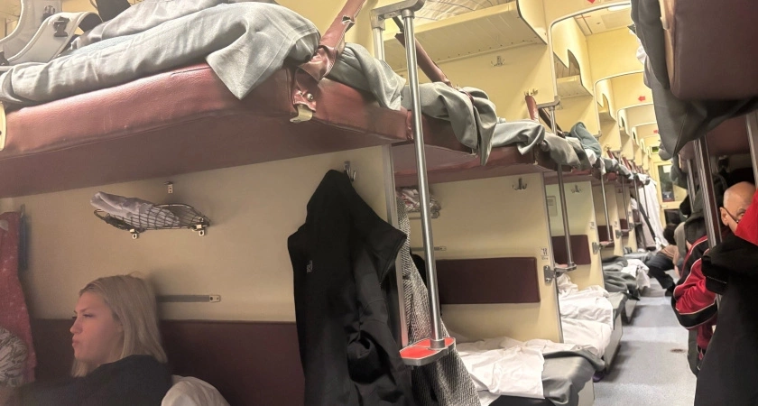 Теперь это запрещено в поездах — как будут путешествовать пассажиры РЖД в новом сезоне-2025