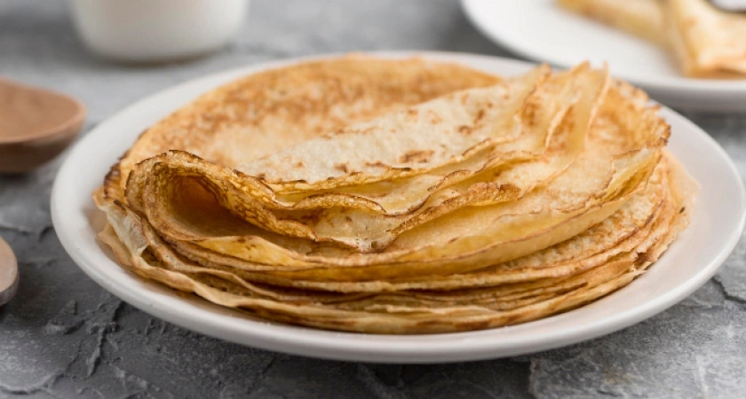 Гости обалдеют от этой вкуснятины: простой рецепт тонких старорусских блинов на Масленицу