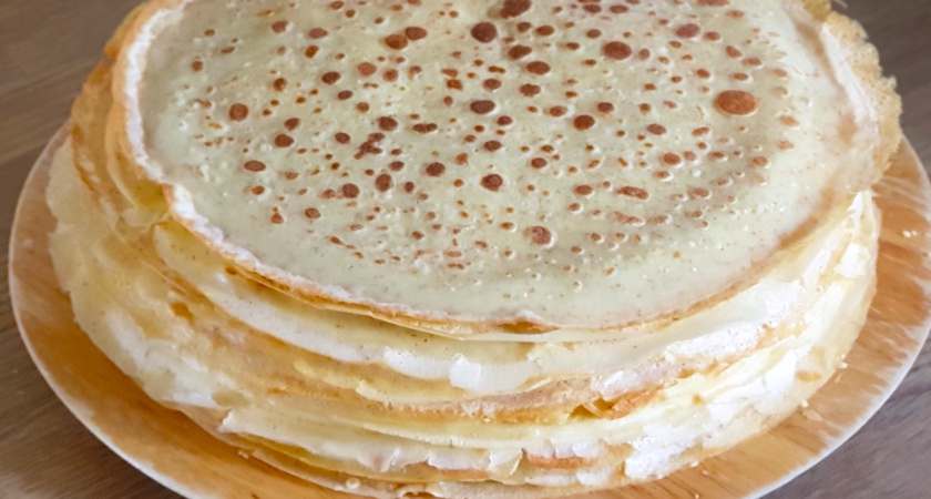 Не берите для блинов: в Роскачестве назвали некачественные марки 5 продуктов, которые могут испортить блины на Масленицу