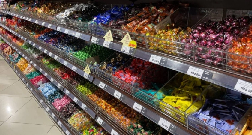 Сладость или гадость в красивом фантике: в Росконтроле назвали "черный список" конфет - не берите к 8 Марта