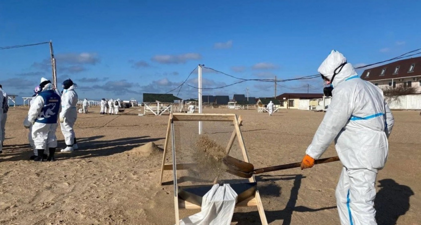 Волонтеры "Единой России" из Коми поедут убирать последствия нефтеразлива в Анапе 