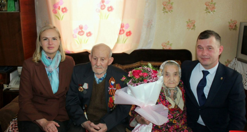 В Коми еще одному ветерану ВОВ вручили медаль в честь 80-летия Победы