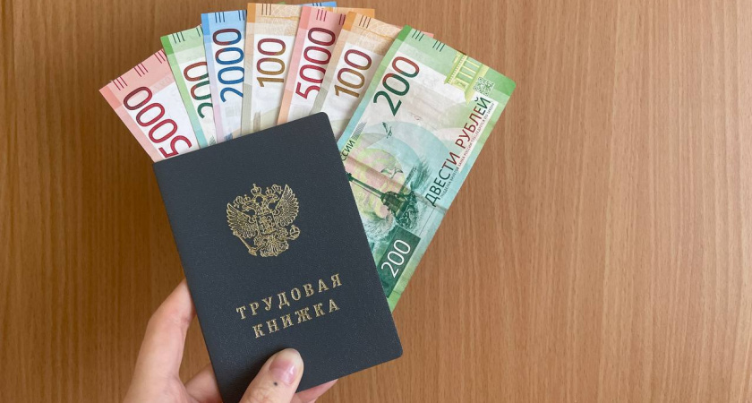Фото к статье: Тем, у кого есть стаж до 2002 года, прибавят по 10 тысяч к пенсии - новый расчет в апреле