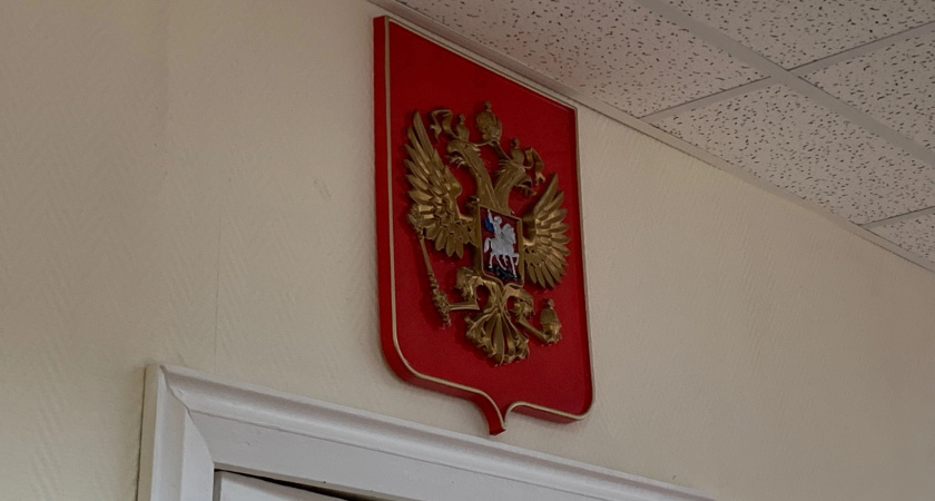 Мать подростка из Коми настаивает на строгом наказании мужчины, ударившего её сына в автобусе