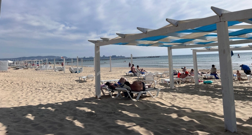 Фото к статье: Дешевле Черного моря, а сервис в 100 раз лучше — вот куда полетим этим летом на отдых всей семьёй