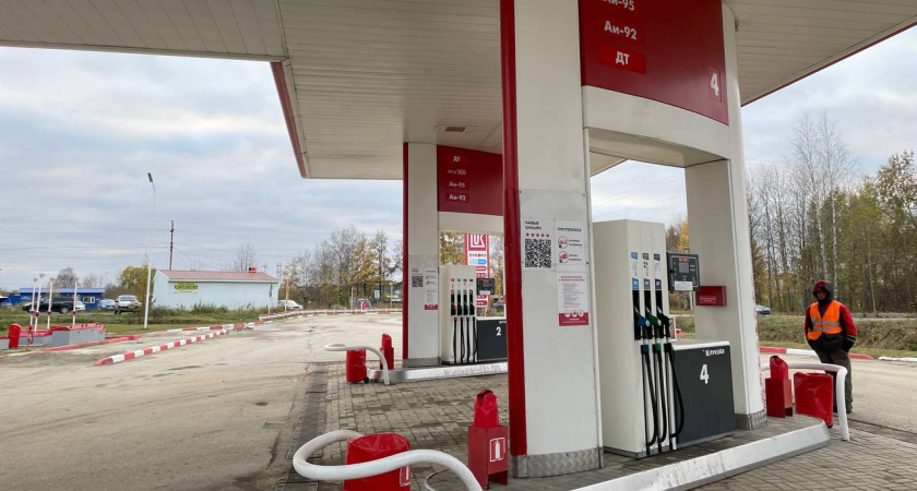 Почему ушлые водители не заправляют авто на 1000 рублей - дело в одном подвохе