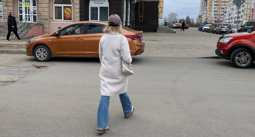 Так одеваются только "колхозницы": 5 вещей, которые нужно выбросить из гардероба