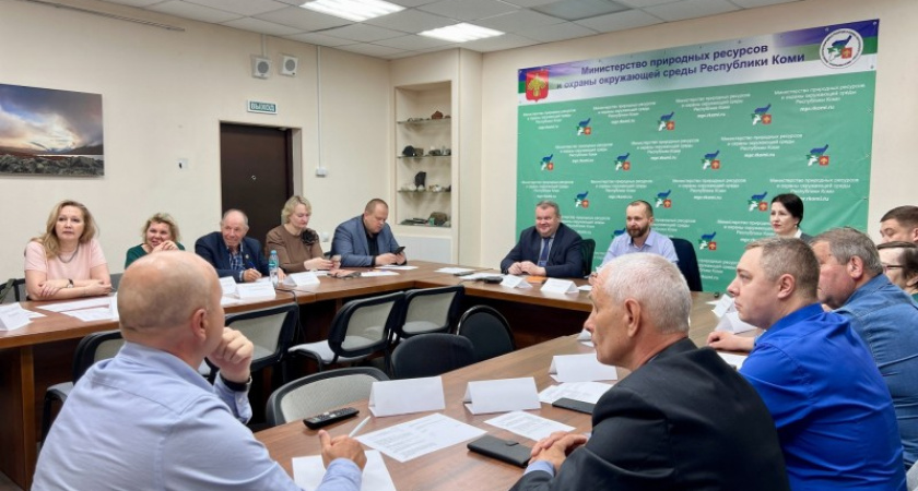 В Коми обсудили поддержку школьных лесничеств