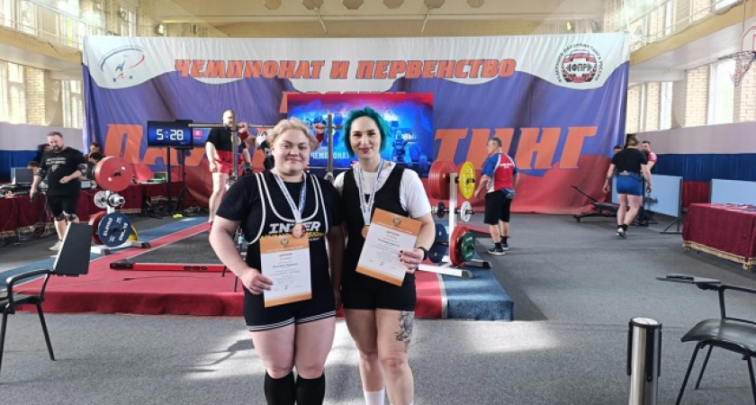 Тяжелоатлеты из Коми завоевали две “бронзы” на национальных соревнованиях