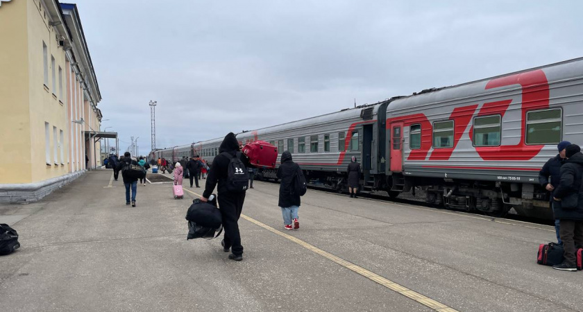 Люди лишились дара речи: в поездах теперь это делать абсолютно запрещено. Как будут ездить пассажиры РЖД в сезоне-2025