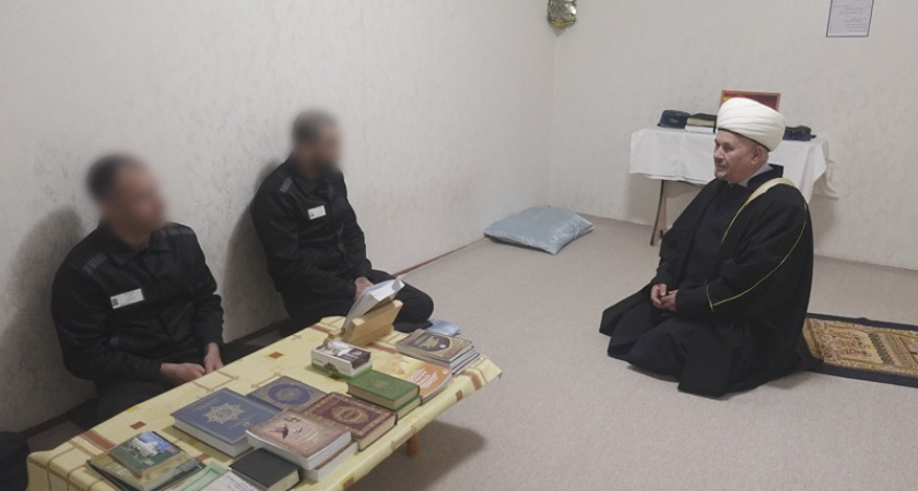 Муфтий Коми провел духовные беседы с осужденными в колониях республики