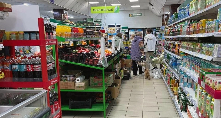 Фото к статье: Больше не буду расплачиваться в магазине картой: оказалось, все это время переплачивала и "Пятерочке" и "Магниту"