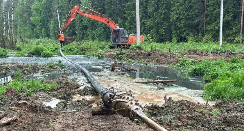"Птицефабрика Зеленецкая" заменила аварийный муниципальный коллектор за свой счет