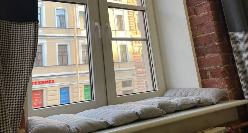 На окна ничего не клею и кондиционер не покупаю: стащила идею у южан — дома свежо даже в адскую жару