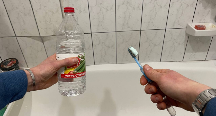 Паста с уксусом и 5 минут - ванна будет белее снега, а плитка засияет как кристалл