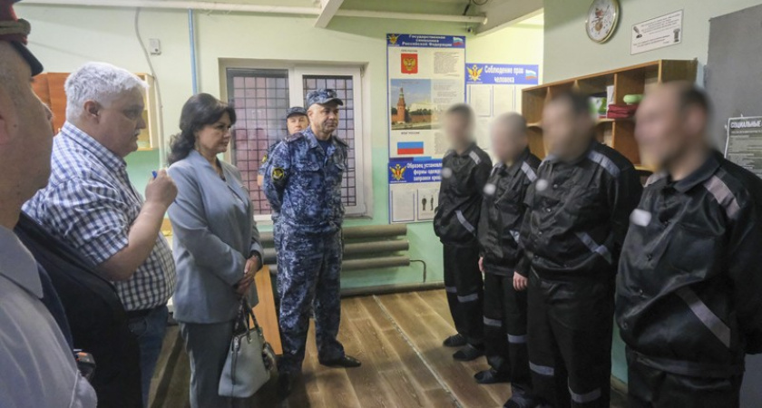 Уполномоченный по правам человека в Коми и члены ОНК проверили условия содержания осужденных