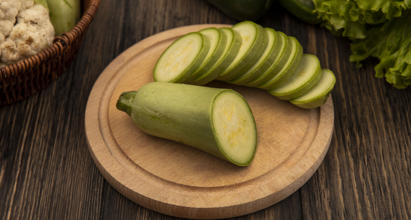 Готовлю все лето пока идут кабачки - гениально просто и нереально вкусно. Не пирог, а целый ужин - объедение не оторваться