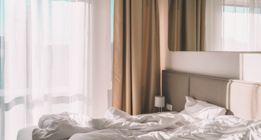 Одна ложка на 10 литров воды — и тюль сверкает, как снег, ушла вековая желтизна