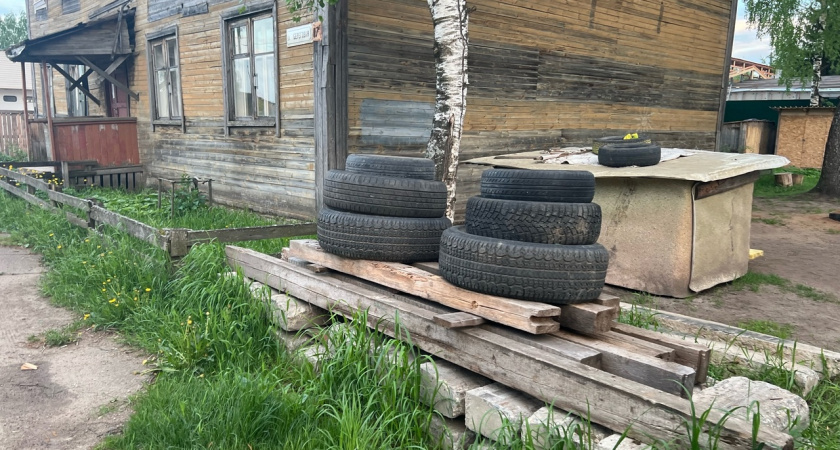 Житель столицы Коми грабил гаражи, снимал автомобильные диски и отдавал на металлолом