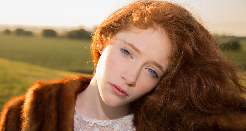 Исконно русский цвет глаз, такой есть только у избранных: вы будете поражены