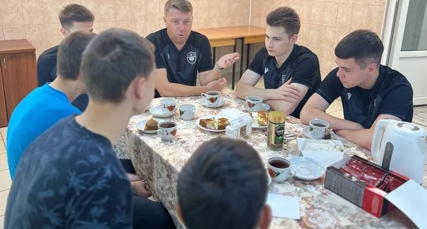 В Коми спортсмены “Новой генерации” встретились с подростками из центра временного содержания