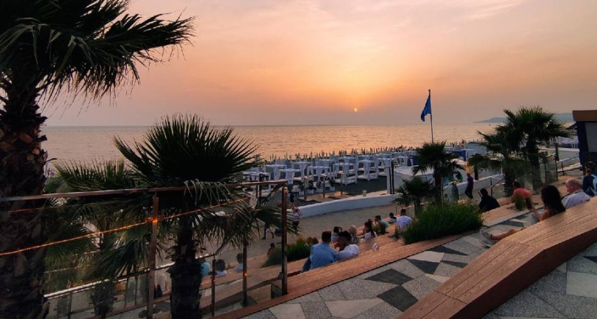 Две страны, где можно жить у моря на 50 тысяч ежемесячно и в "ус не дуть"