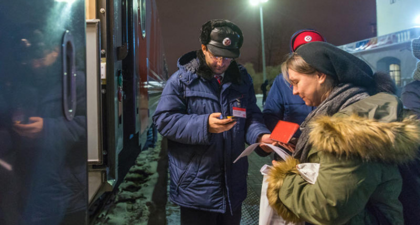 Меня выгоняли с нижней полки, хотя я за нее заплатила: пенсионерка наглела, а проводник "поддакивала"