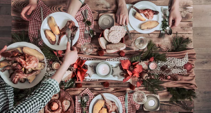 Фото к статье: Вот что мы ели в СССР на праздники: мой ужин из 1973 года, который хочется повторять